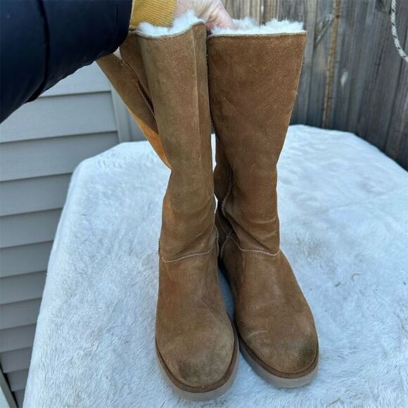 Koolaburra by UGG Women's Brown Shearling Tall Boots Wedge Heel Size 8 - Picture 3 of 9
